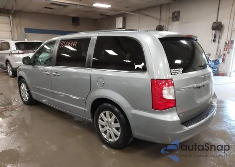 2014 Chrysler Town & Country Touring z USA, uszkodzony, nr VIN 2C4RC1BG4ER314505